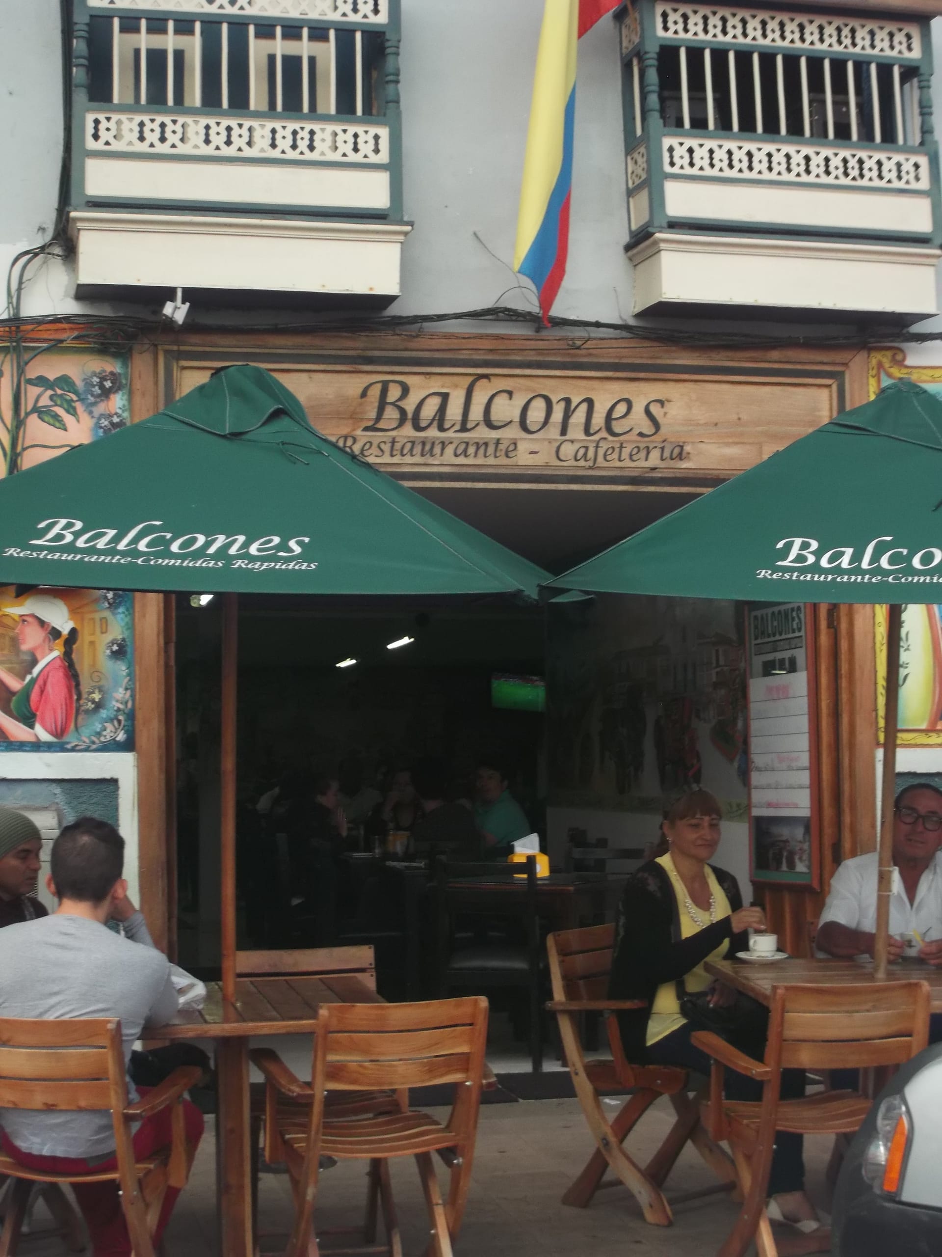 Balcones de Filandia - Colorido tradicional